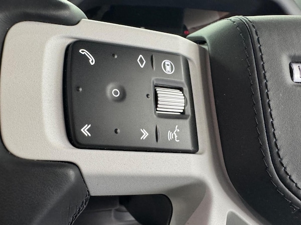 Used Land Rover Defender 110 2024 for sale - 75202585: Photo 39
