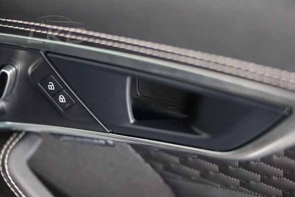 Used Jaguar F-Type 2023 for sale - 75202584: Photo 19