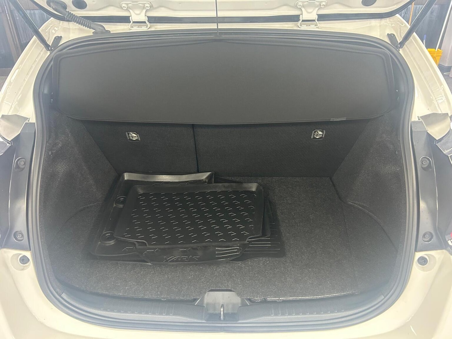 Used Toyota Yaris 2021 for sale - 76897010: Photo 28