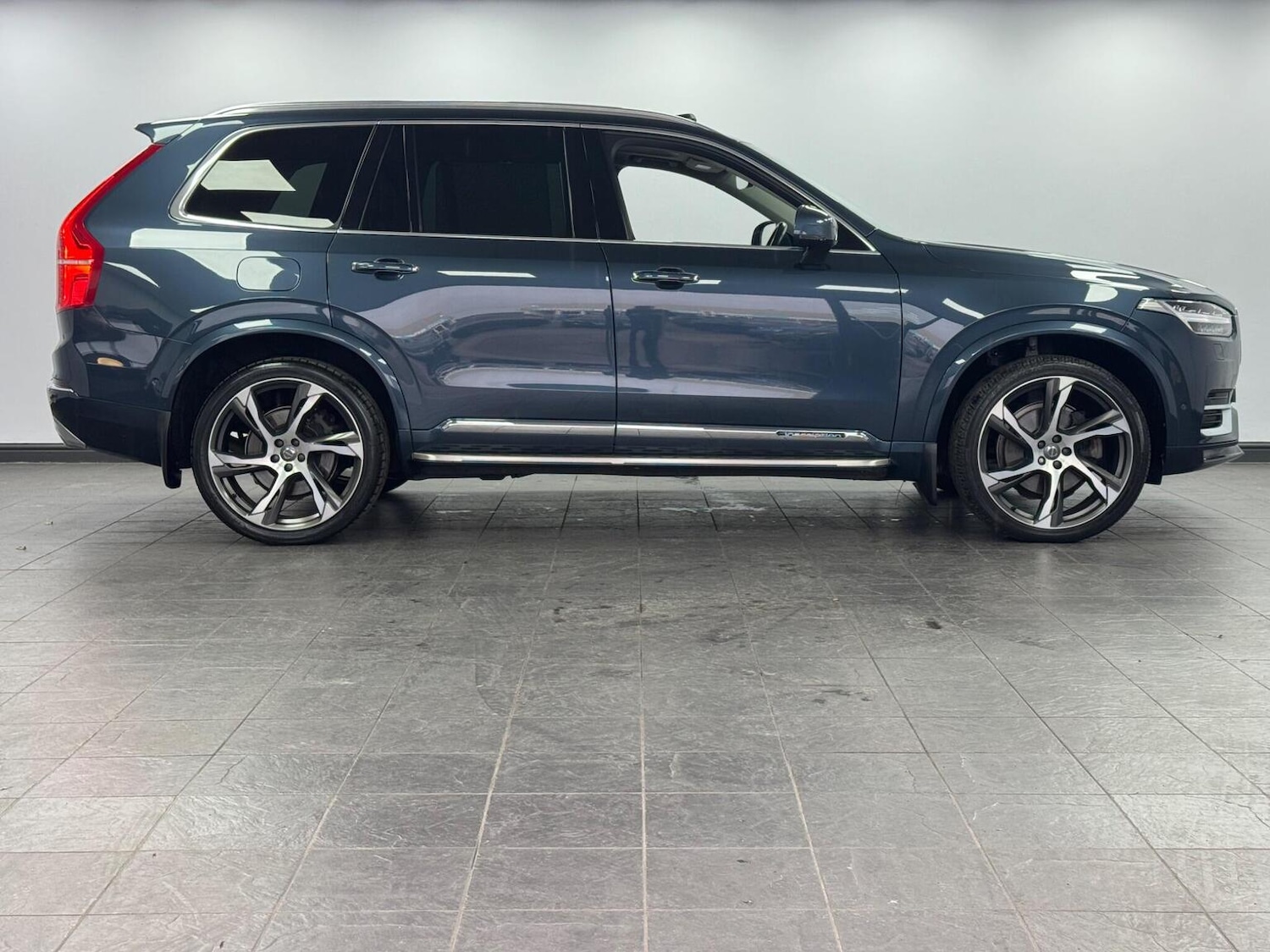 Used Volvo XC90 2020 for sale - 77707333: Photo 2