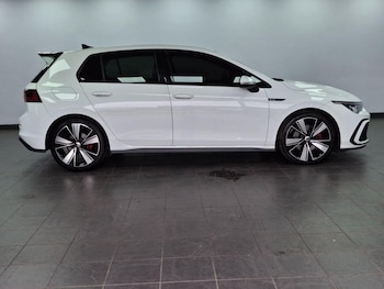 Used Volkswagen Golf 2021 for sale - 76340317: Photo