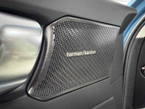 Used Volvo XC40 2023 for sale - 75309019: Photo 43