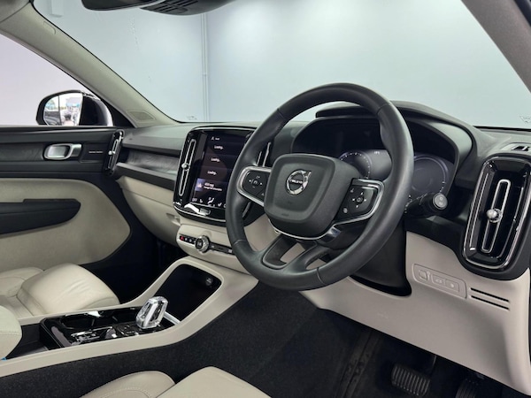 Used Volvo XC40 2023 for sale - 75309019: Photo 5