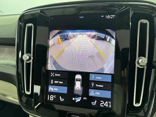 Used Volvo XC40 2023 for sale - 75309019: Photo 9