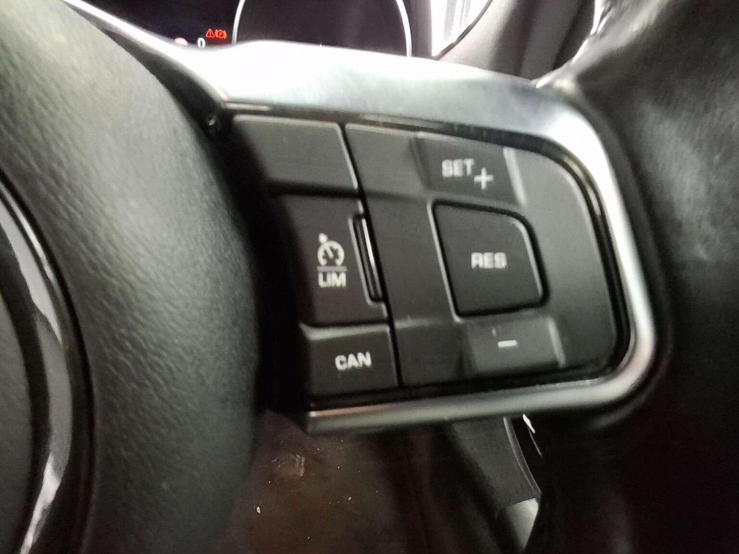 Used Jaguar F-Type 2018 for sale - 76769860: Photo 10