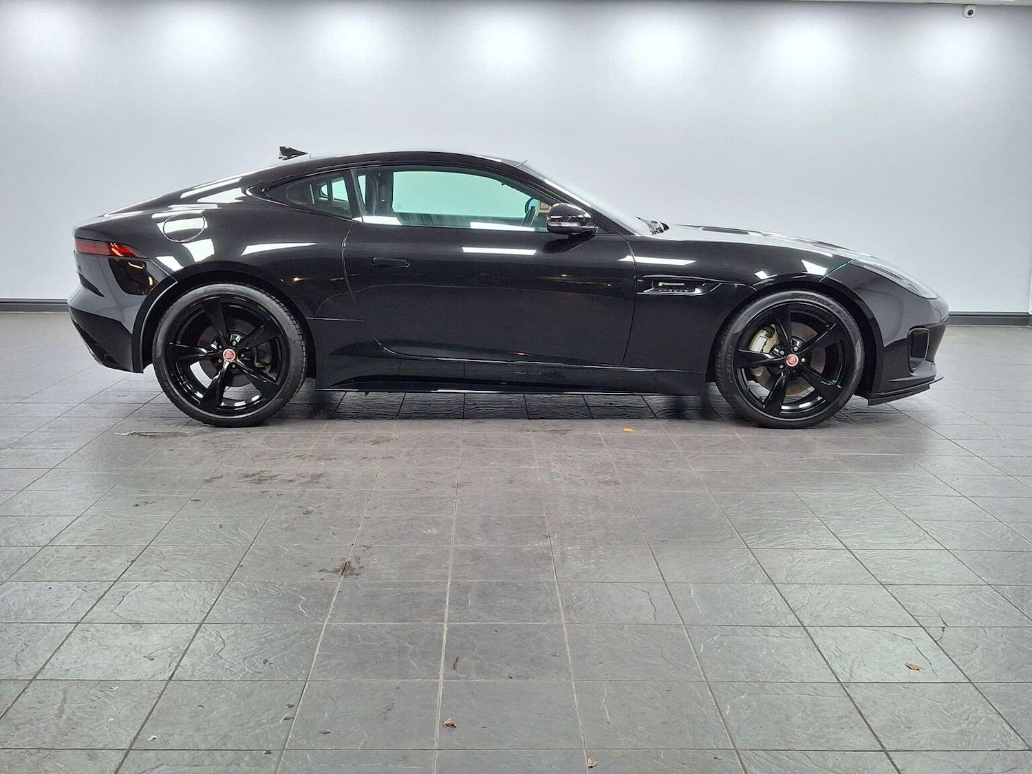 Used Jaguar F-Type 2018 for sale - 76769860: Photo 42