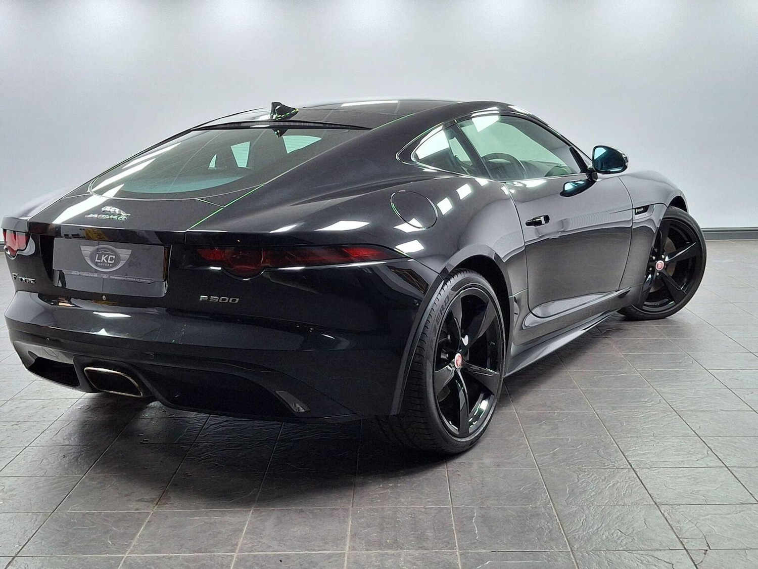 Used Jaguar F-Type 2018 for sale - 76769860: Photo 43