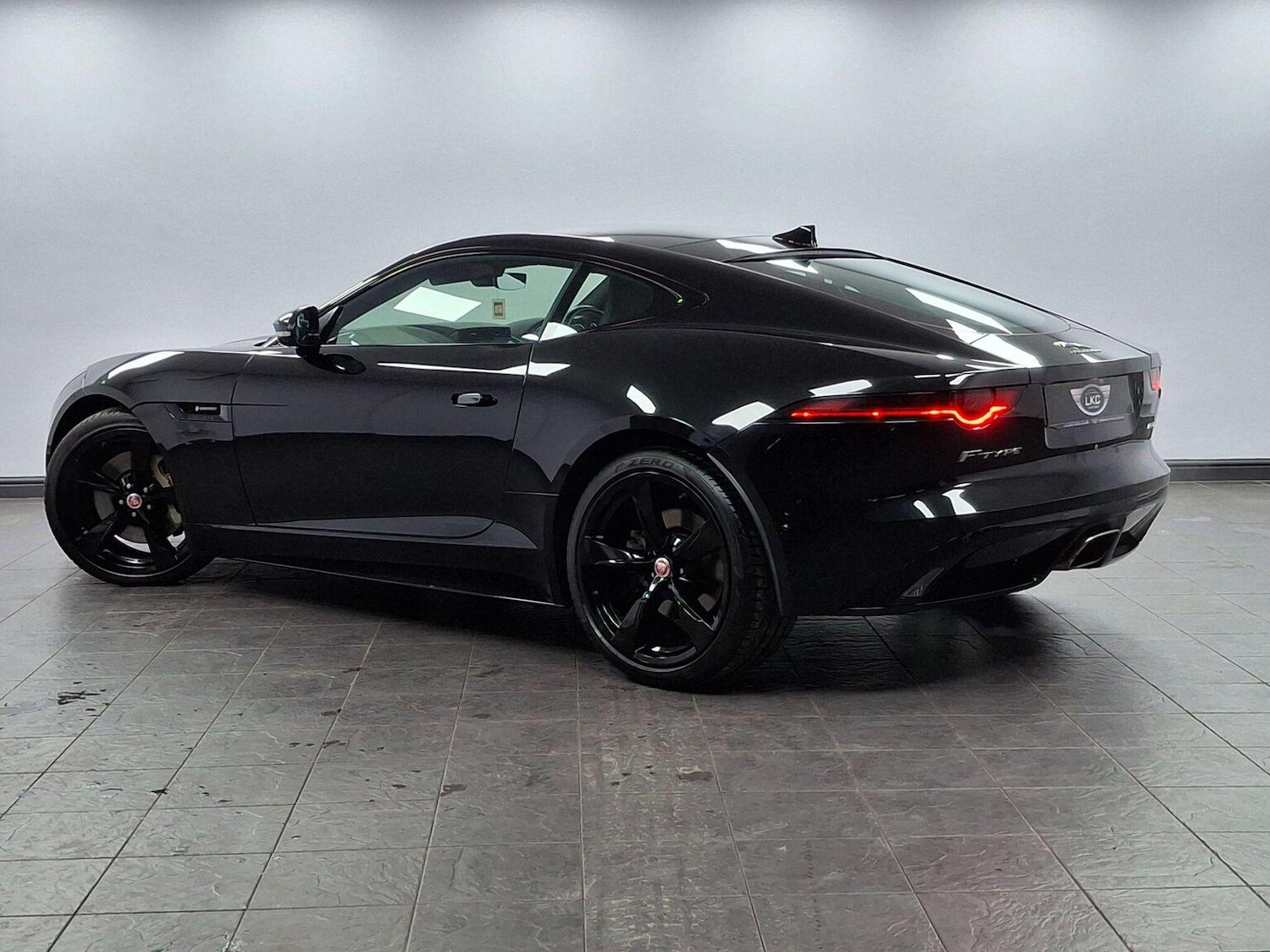 Used Jaguar F-Type 2018 for sale - 76769860: Photo 45