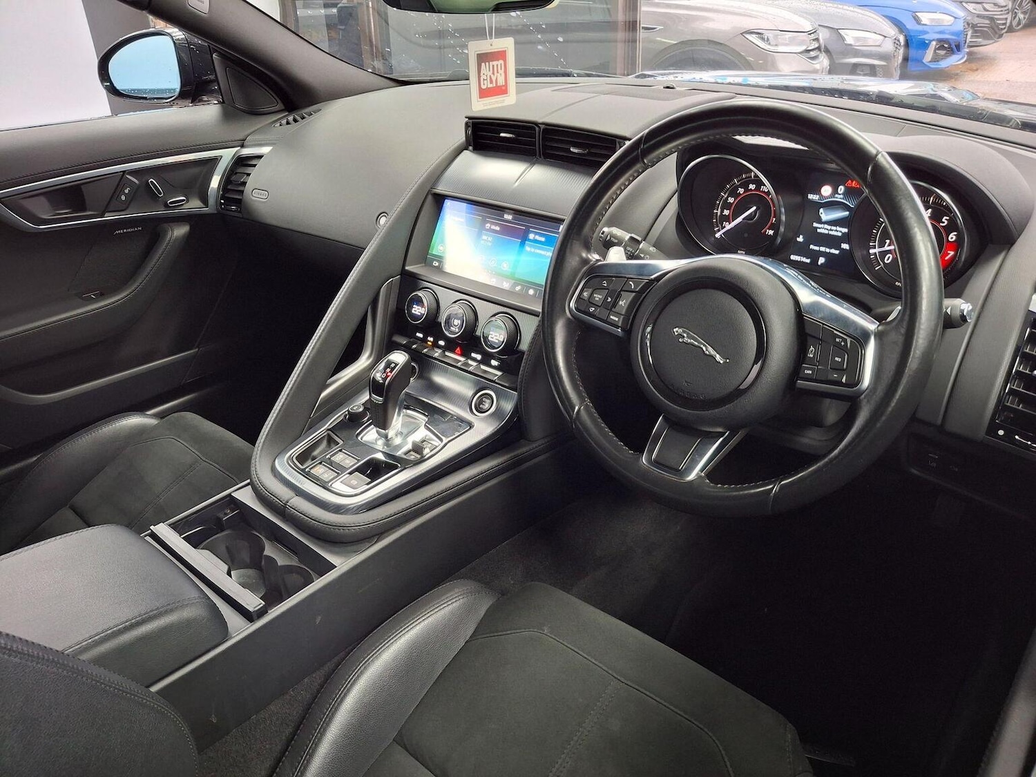 Used Jaguar F-Type 2018 for sale - 76769860: Photo 6