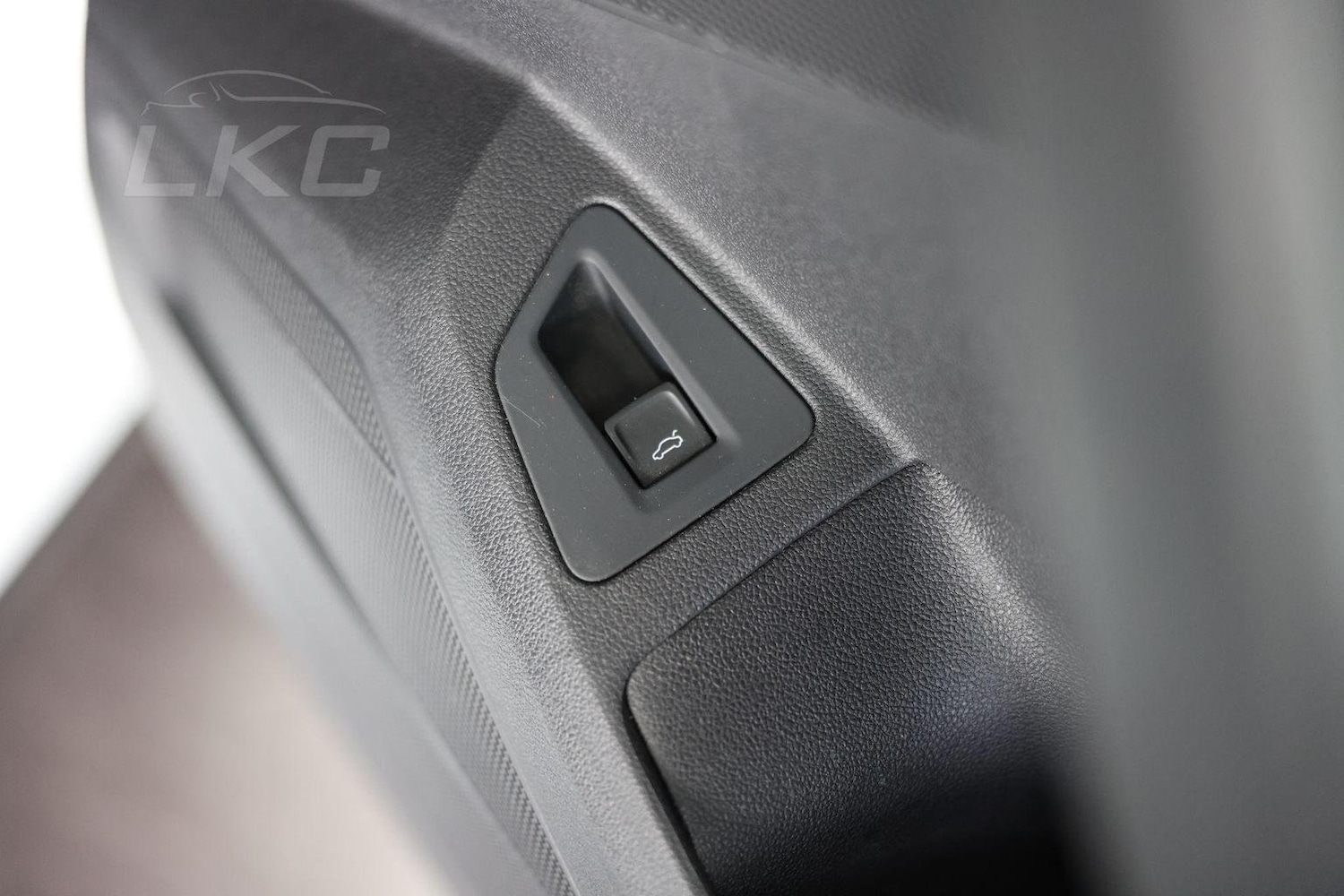 Used Volkswagen Touareg 2022 for sale - 76986833: Photo 19