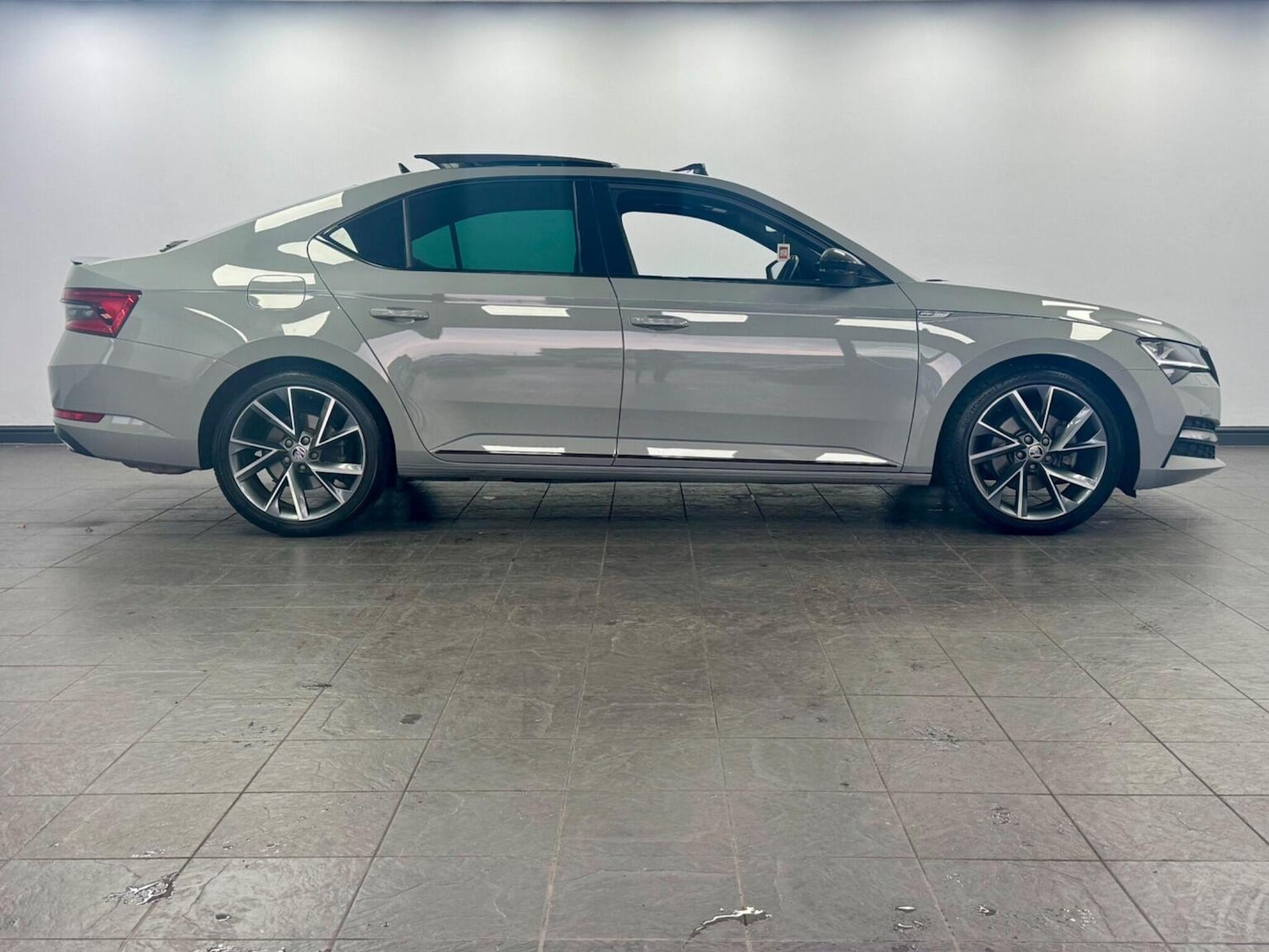 Used Skoda Superb 2023 for sale - 76559958: Photo 20