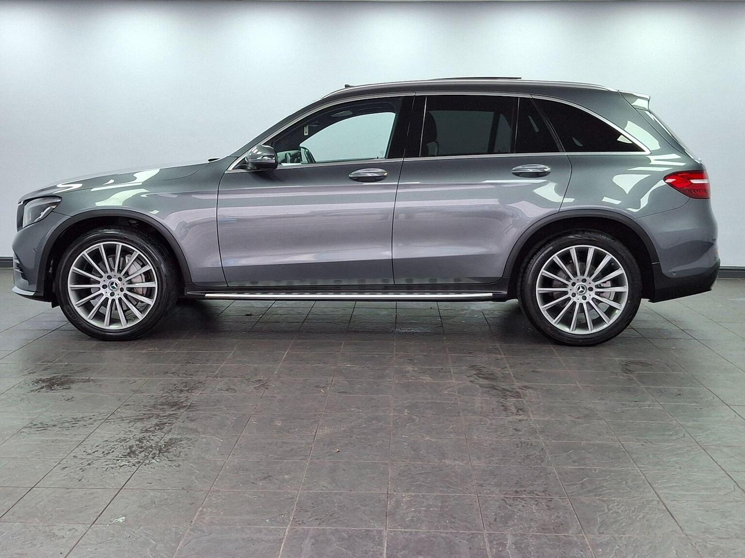 Used Mercedes-Benz GLC 2018 for sale - 76559979: Photo 30