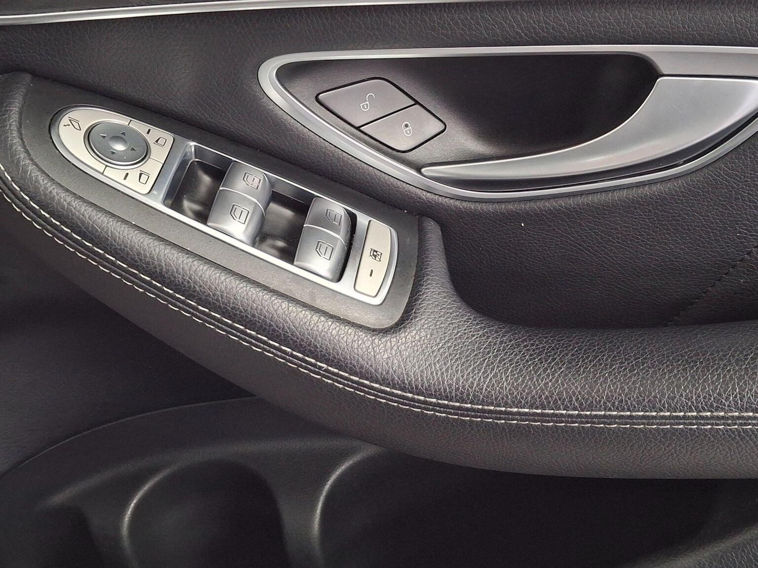 Used Mercedes-Benz GLC 2018 for sale - 76559979: Photo 75