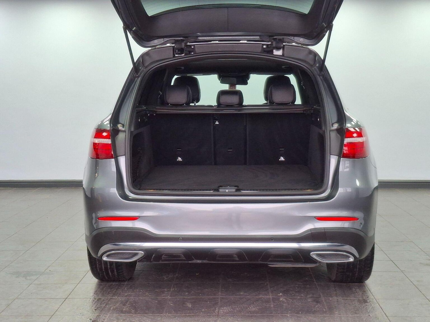 Used Mercedes-Benz GLC 2018 for sale - 76559979: Photo 76