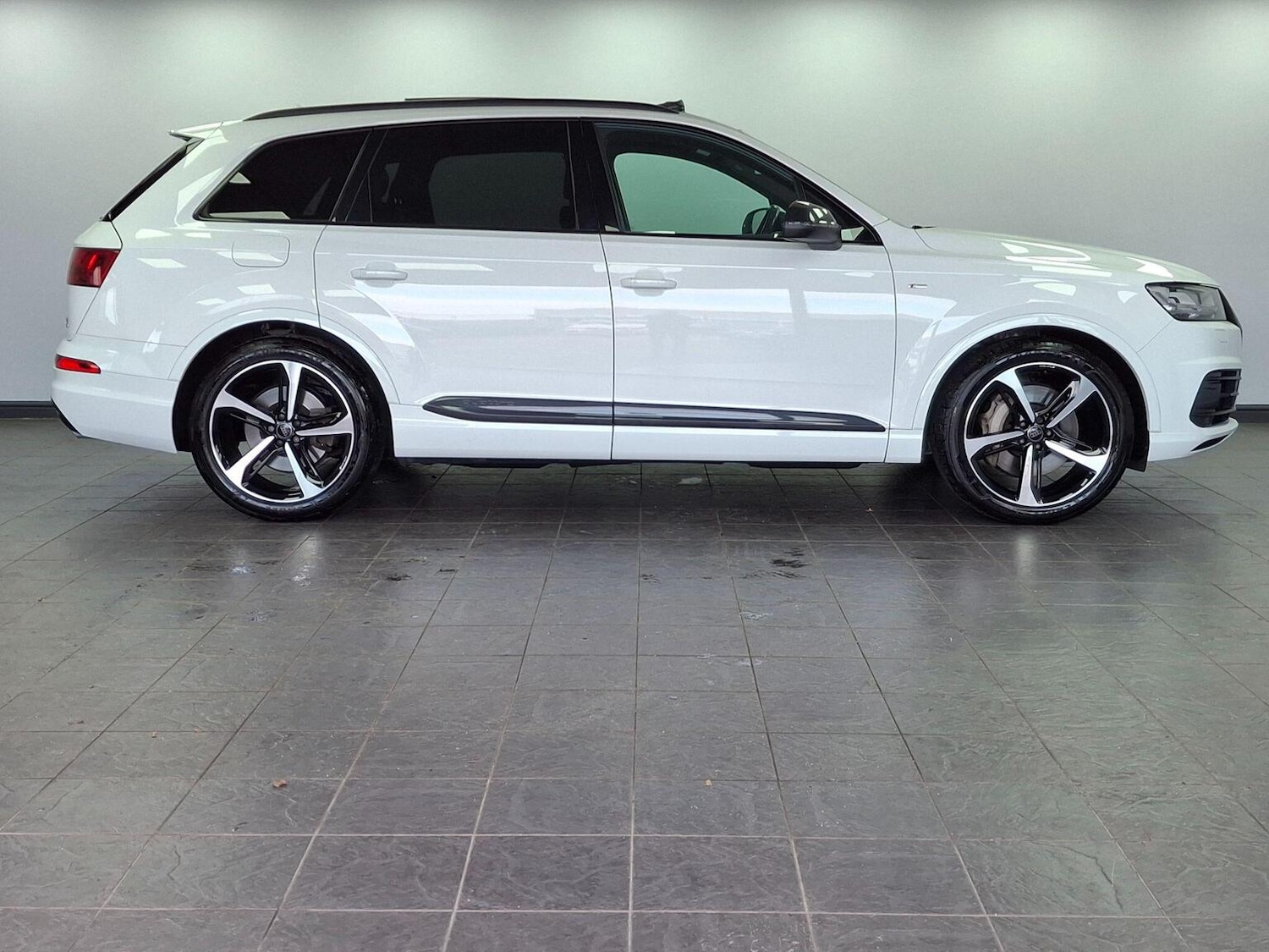 Used Audi Q7 2019 for sale - 76848669: Photo 89
