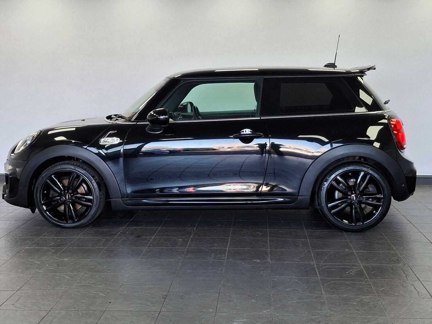 Used MINI Hatch 2019 for sale - 77564194: Photo 11