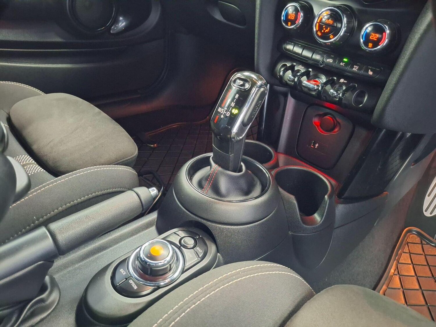 Used MINI Hatch 2019 for sale - 77564194: Photo 16