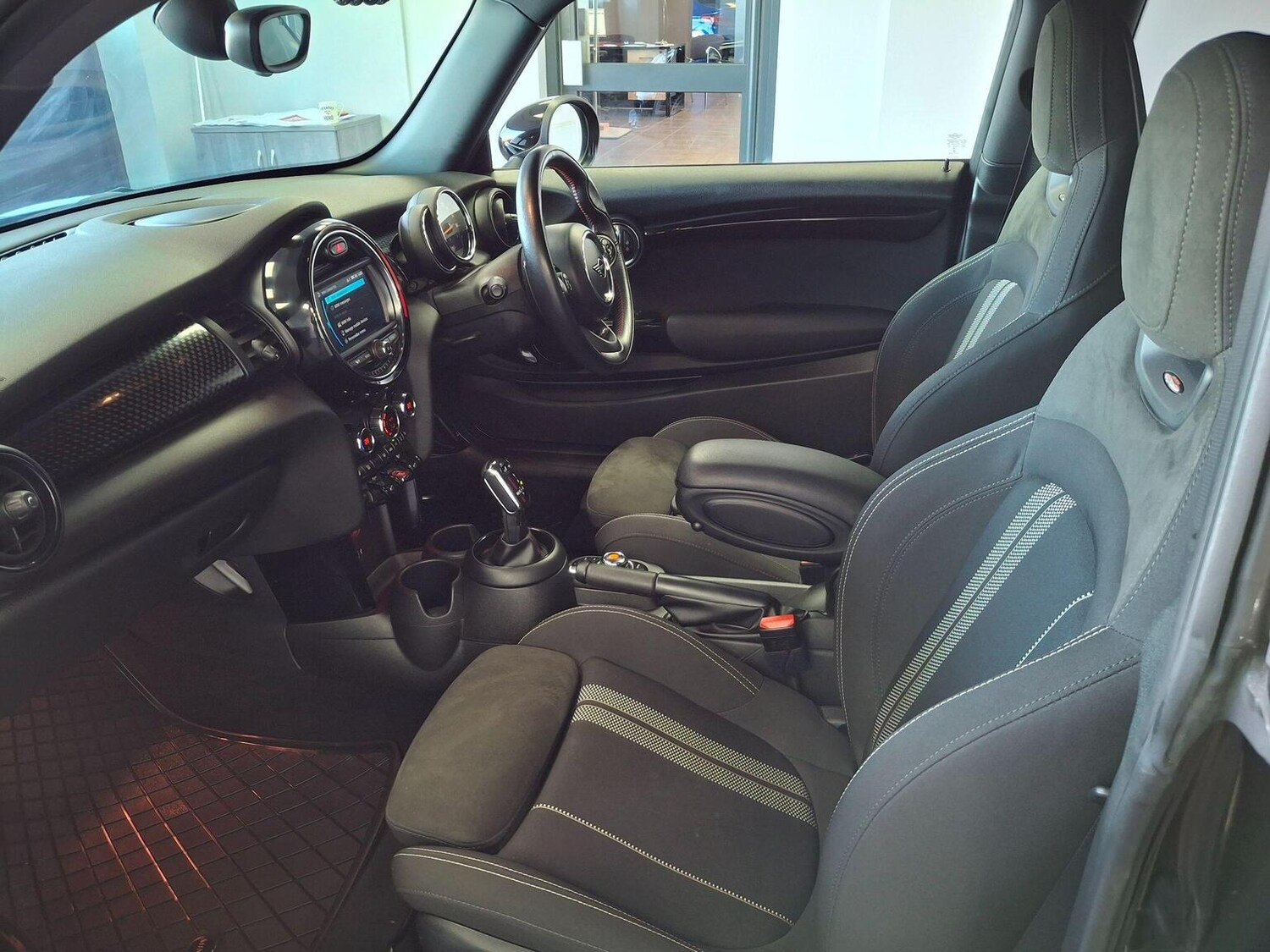 Used MINI Hatch 2019 for sale - 77564194: Photo 52