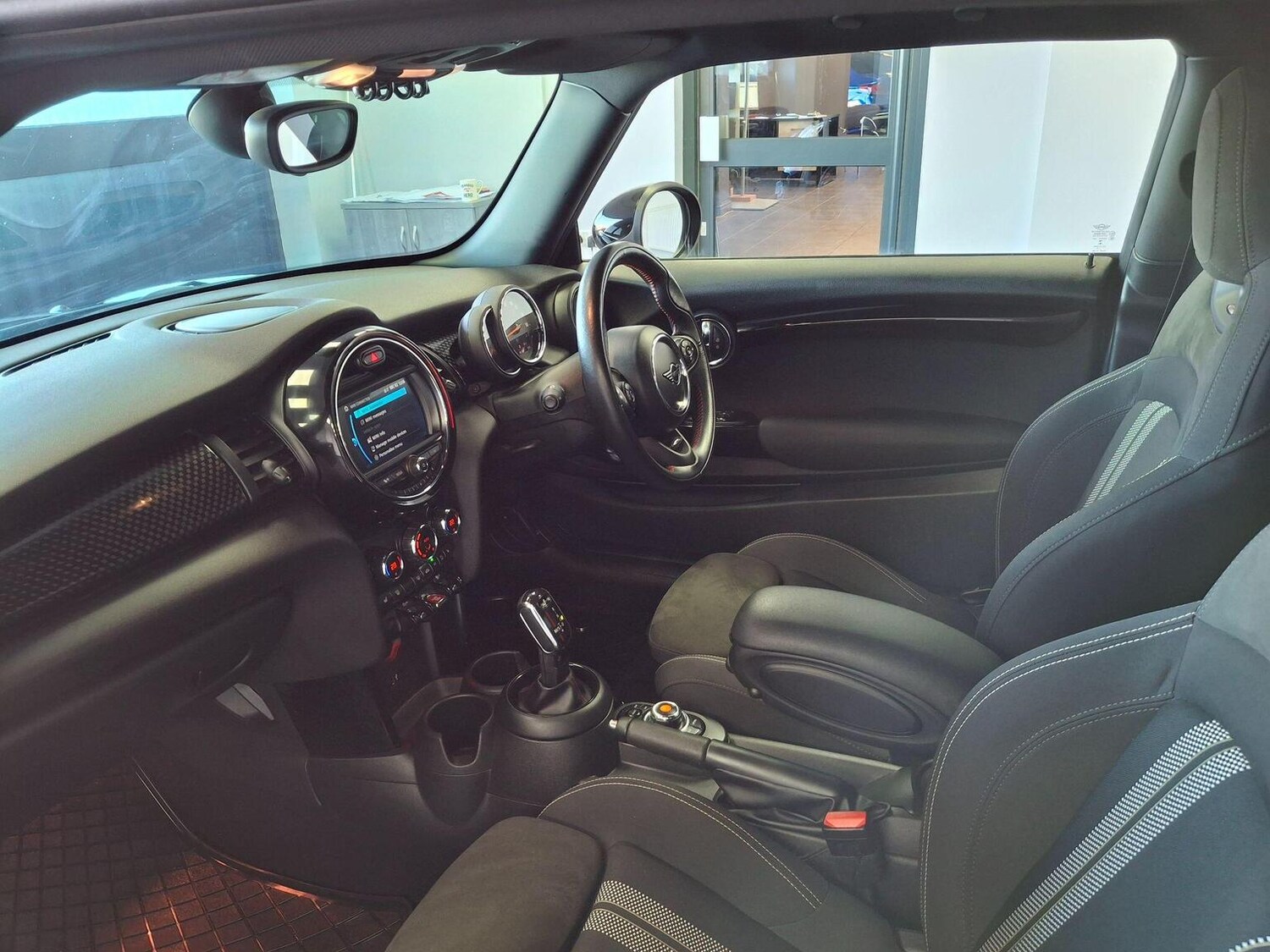 Used MINI Hatch 2019 for sale - 77564194: Photo 56