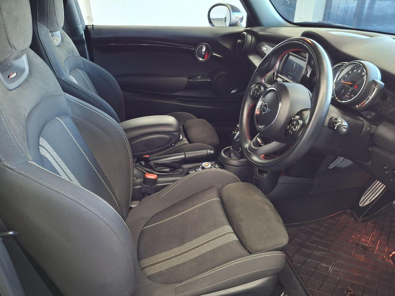 Used MINI Hatch 2019 for sale - 77564194: Photo 6