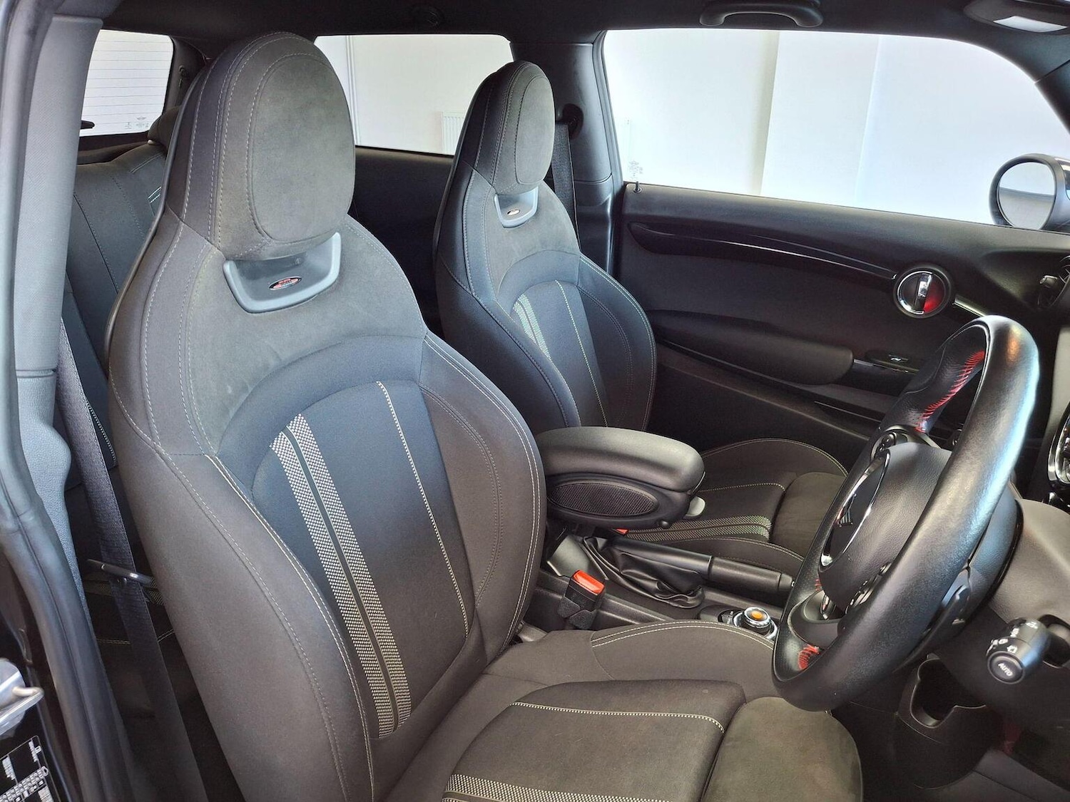 Used MINI Hatch 2019 for sale - 77564194: Photo 8