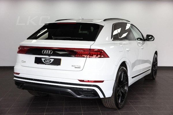 Used Audi Q8 2021 for sale - 75202526: Photo 2