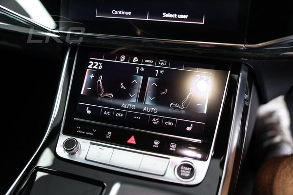 Used Audi Q8 2021 for sale - 75202526: Photo 32