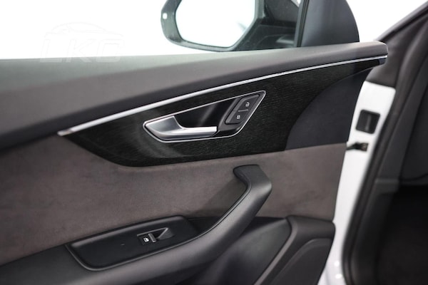 Used Audi Q8 2021 for sale - 75202526: Photo 40