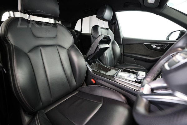 Used Audi Q8 2021 for sale - 75202526: Photo 50