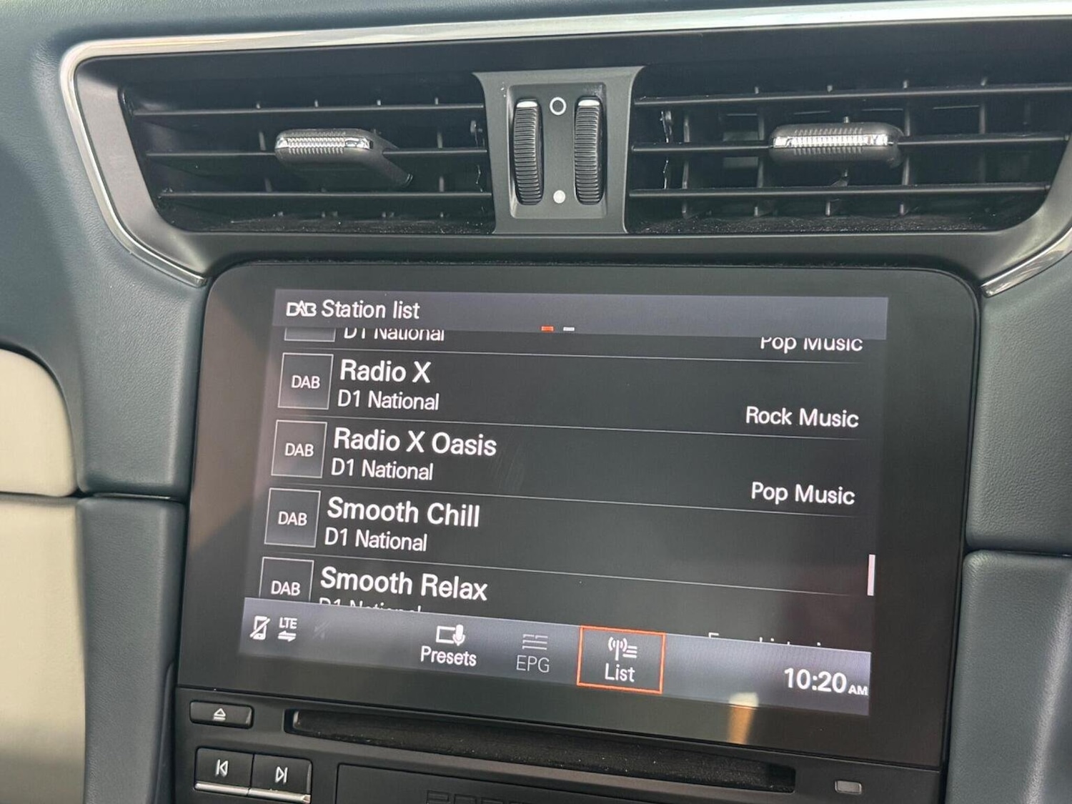 Used Porsche 911 2018 for sale - 76794566: Photo 32