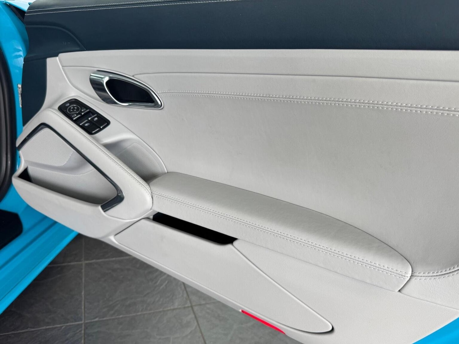 Used Porsche 911 2018 for sale - 76794566: Photo 45