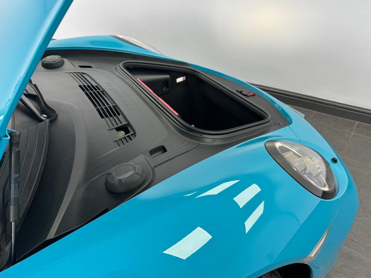 Used Porsche 911 2018 for sale - 76794566: Photo 69