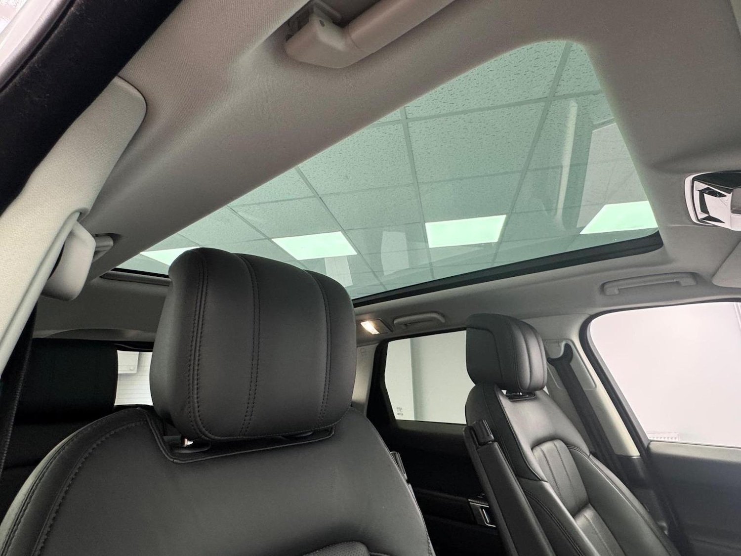 Used Land Rover Range Rover Sport 2021 for sale - 77636906: Photo 4