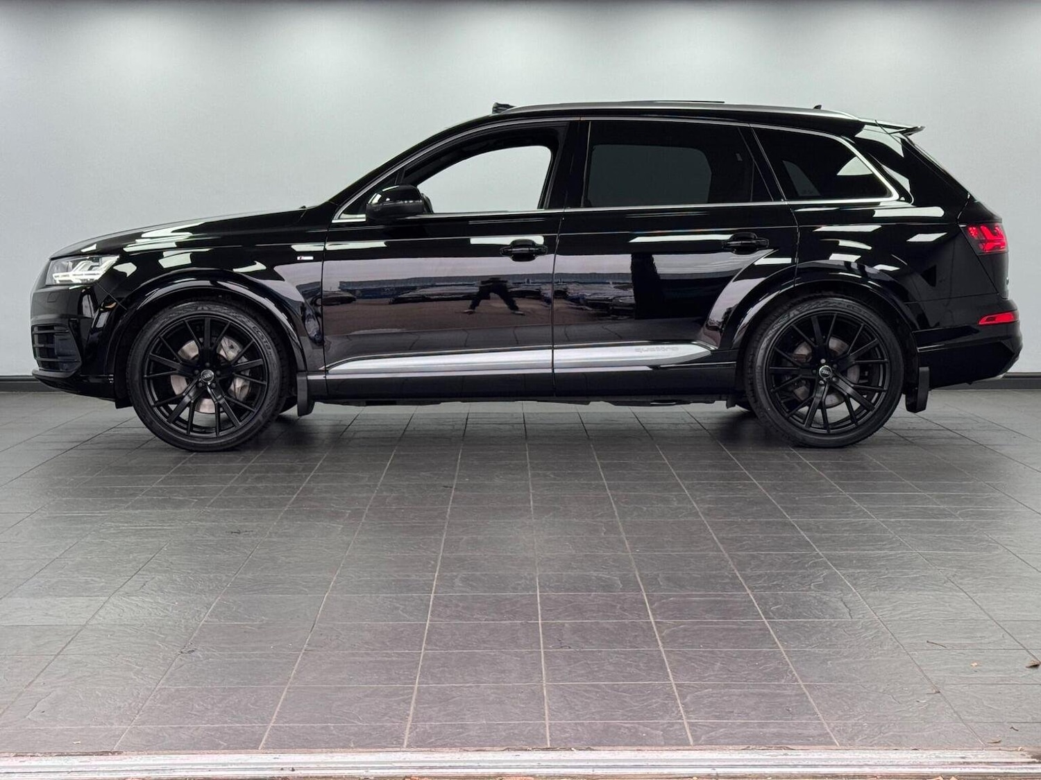 Used Audi Q7 2019 for sale - 76281379: Photo 12