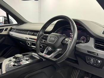 Used Audi Q7 2019 for sale - 76281379: Photo