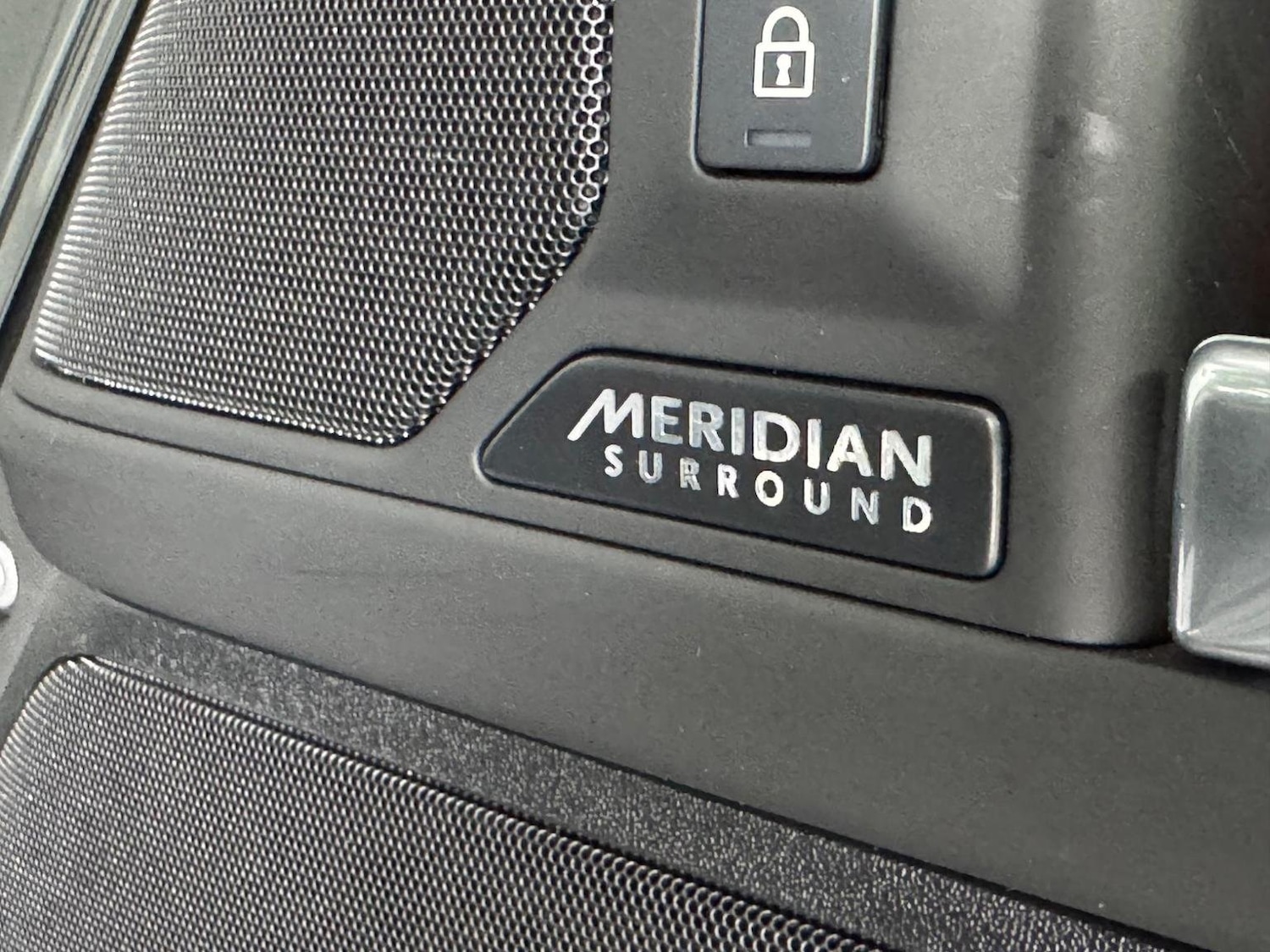 Used Land Rover Defender 110 2024 for sale - 76794588: Photo 10