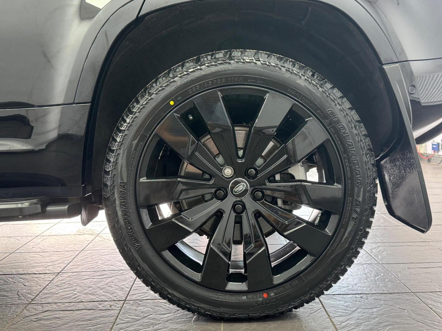 Used Land Rover Defender 110 2024 for sale - 76794588: Photo 21