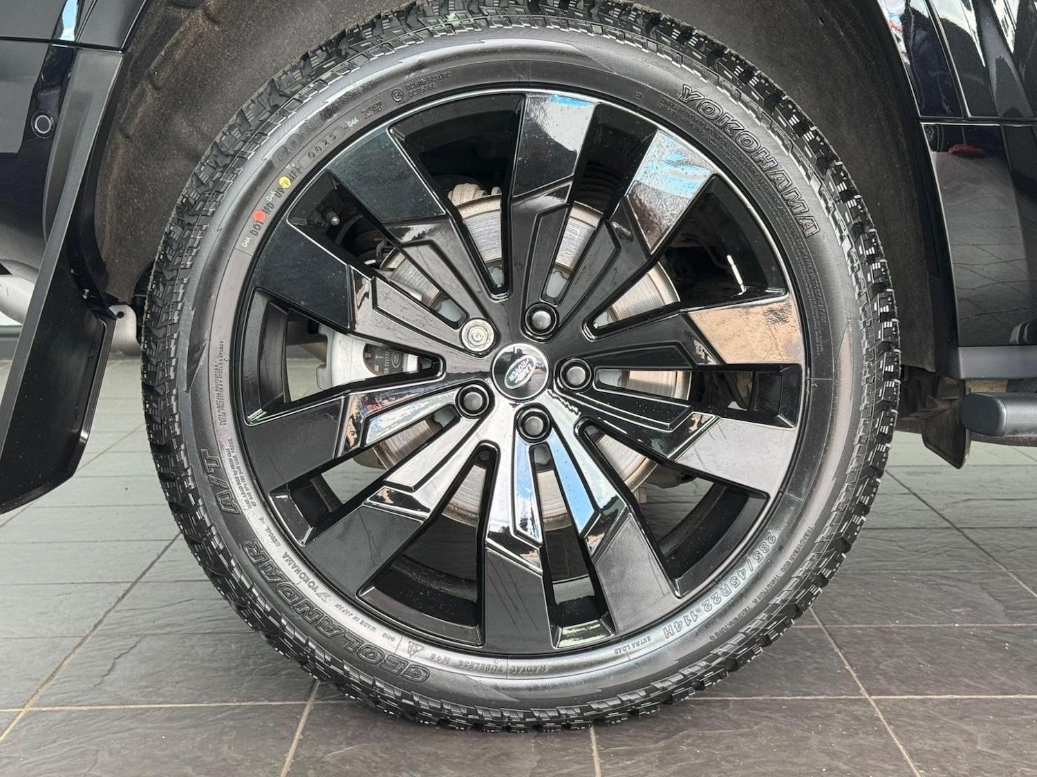 Used Land Rover Defender 110 2024 for sale - 76794588: Photo 26