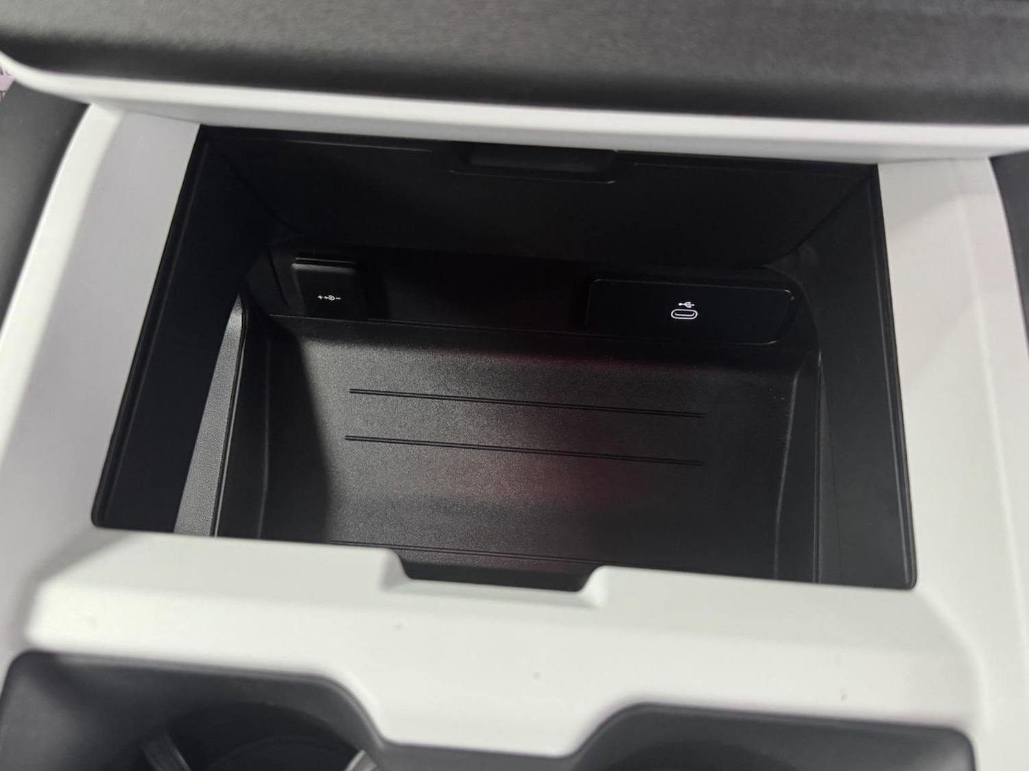 Used Land Rover Defender 110 2024 for sale - 76794588: Photo 35