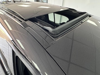 Used Land Rover Defender 110 2024 for sale - 76794588: Photo