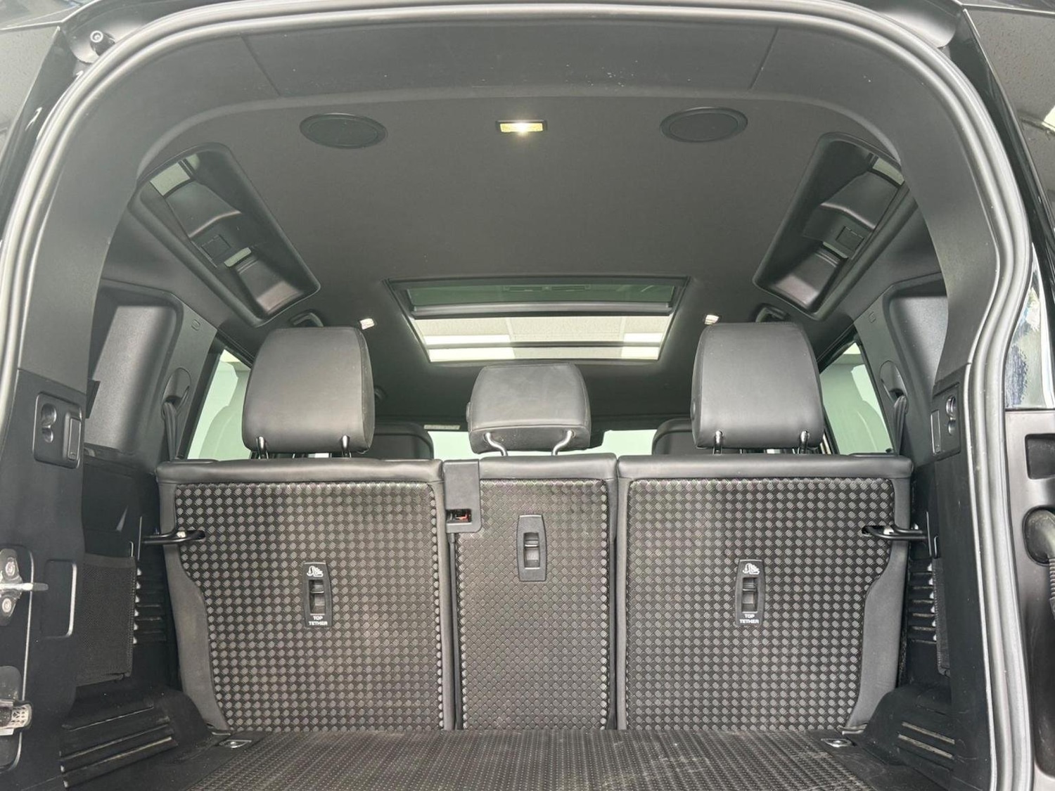 Used Land Rover Defender 110 2024 for sale - 76794588: Photo 45