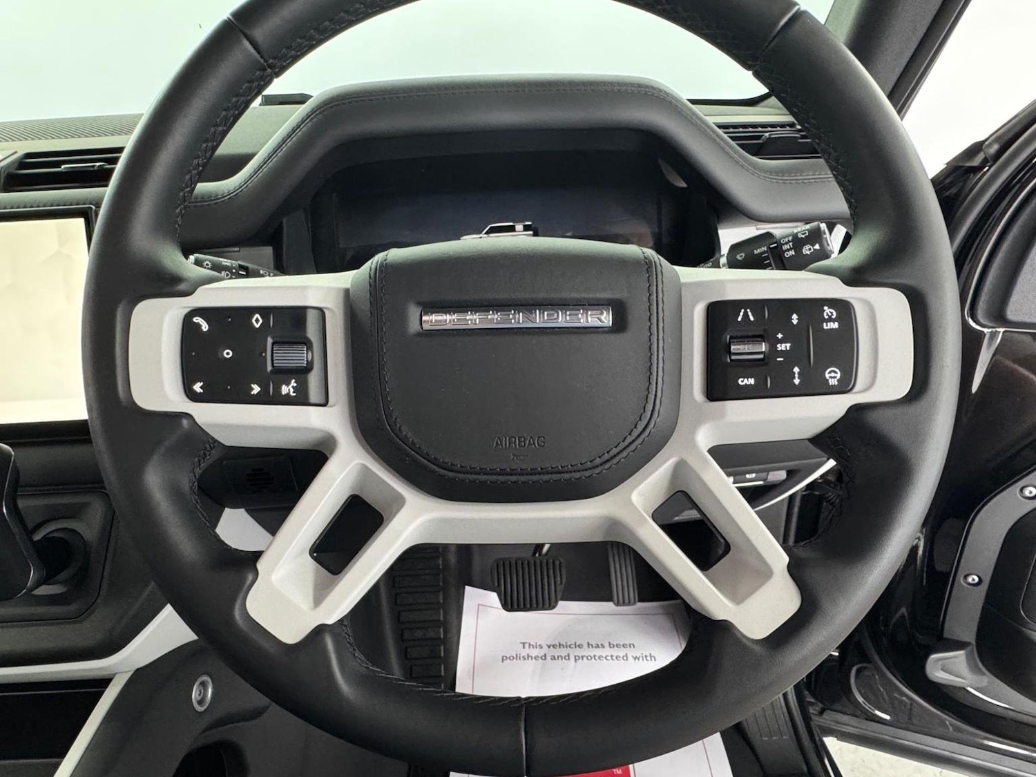 Used Land Rover Defender 110 2024 for sale - 76794588: Photo 9