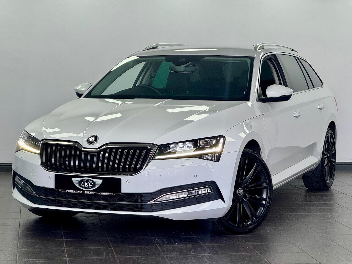 Used Skoda Superb 2022 for sale - 76397076: Photo 15