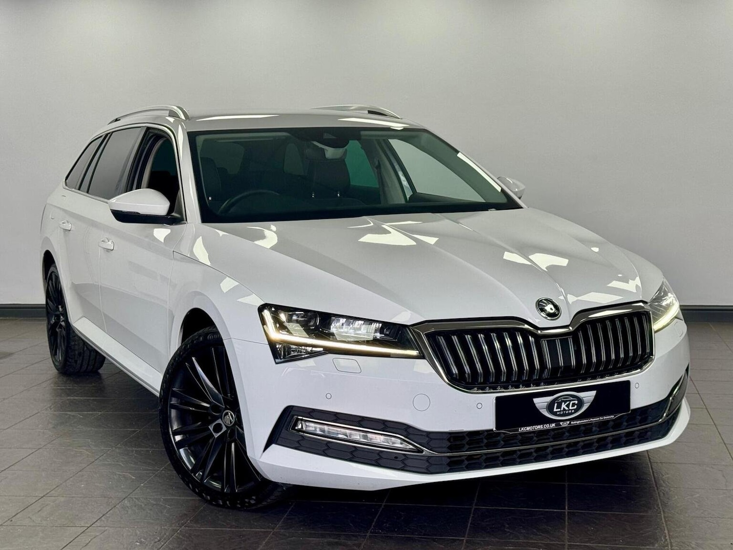 Used Skoda Superb 2022 for sale - 76397076: Photo 25