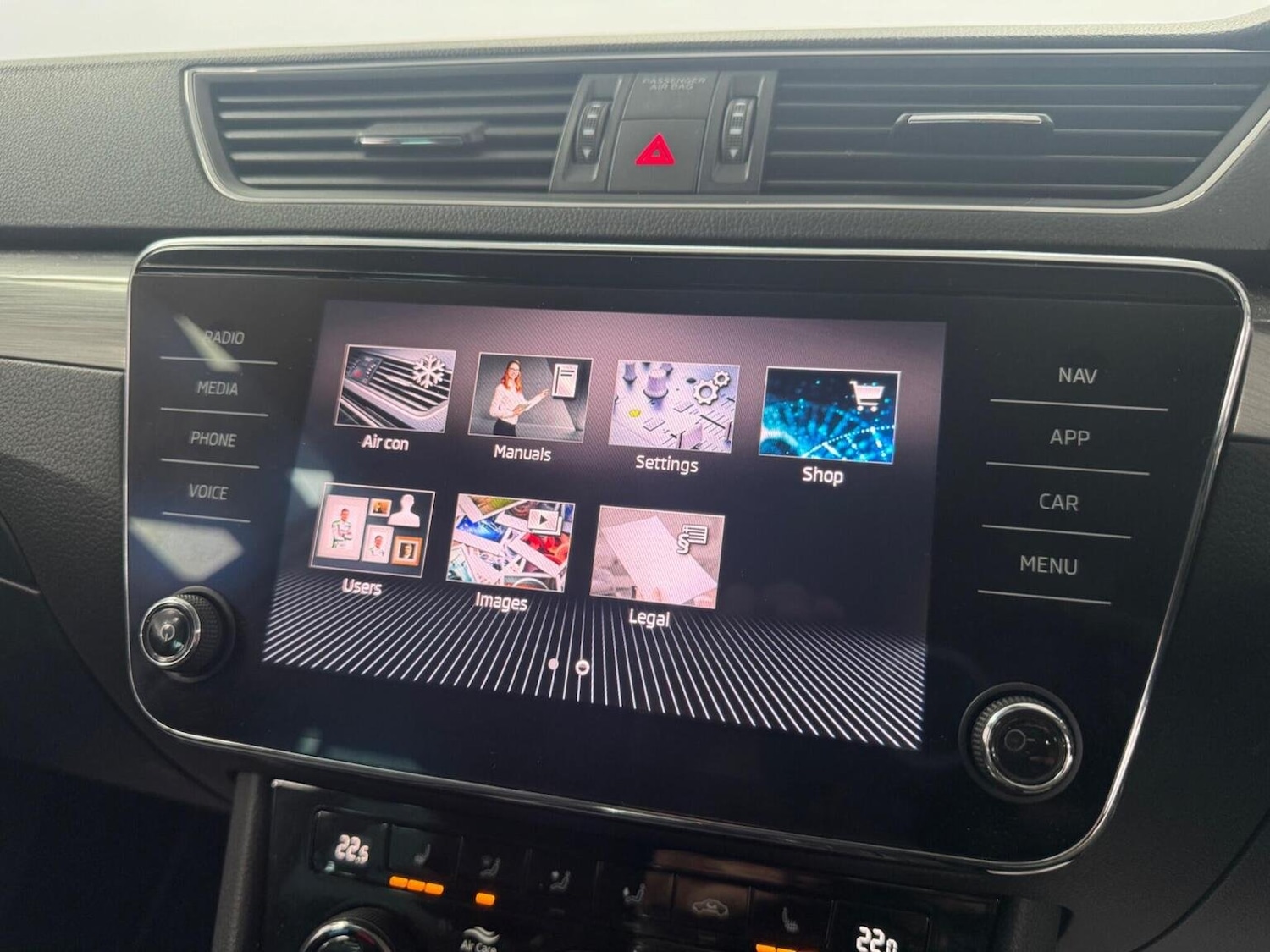 Used Skoda Superb 2022 for sale - 76397076: Photo 33