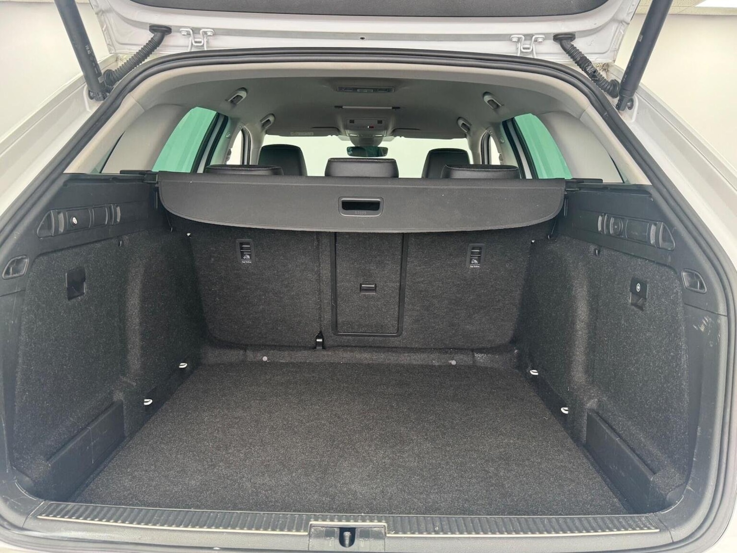 Used Skoda Superb 2022 for sale - 76397076: Photo 45