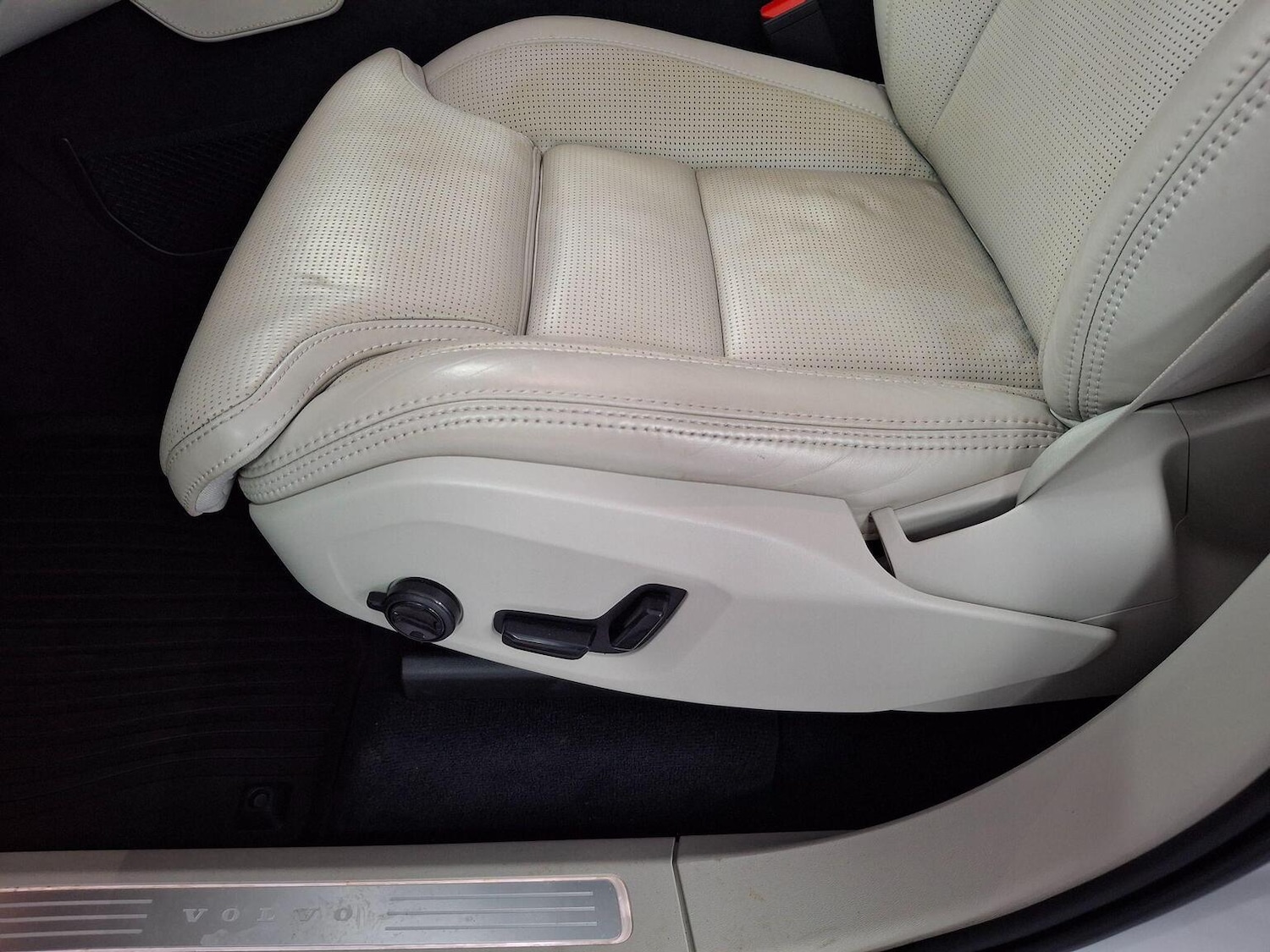 Used Volvo XC90 2020 for sale - 77251307: Photo 80