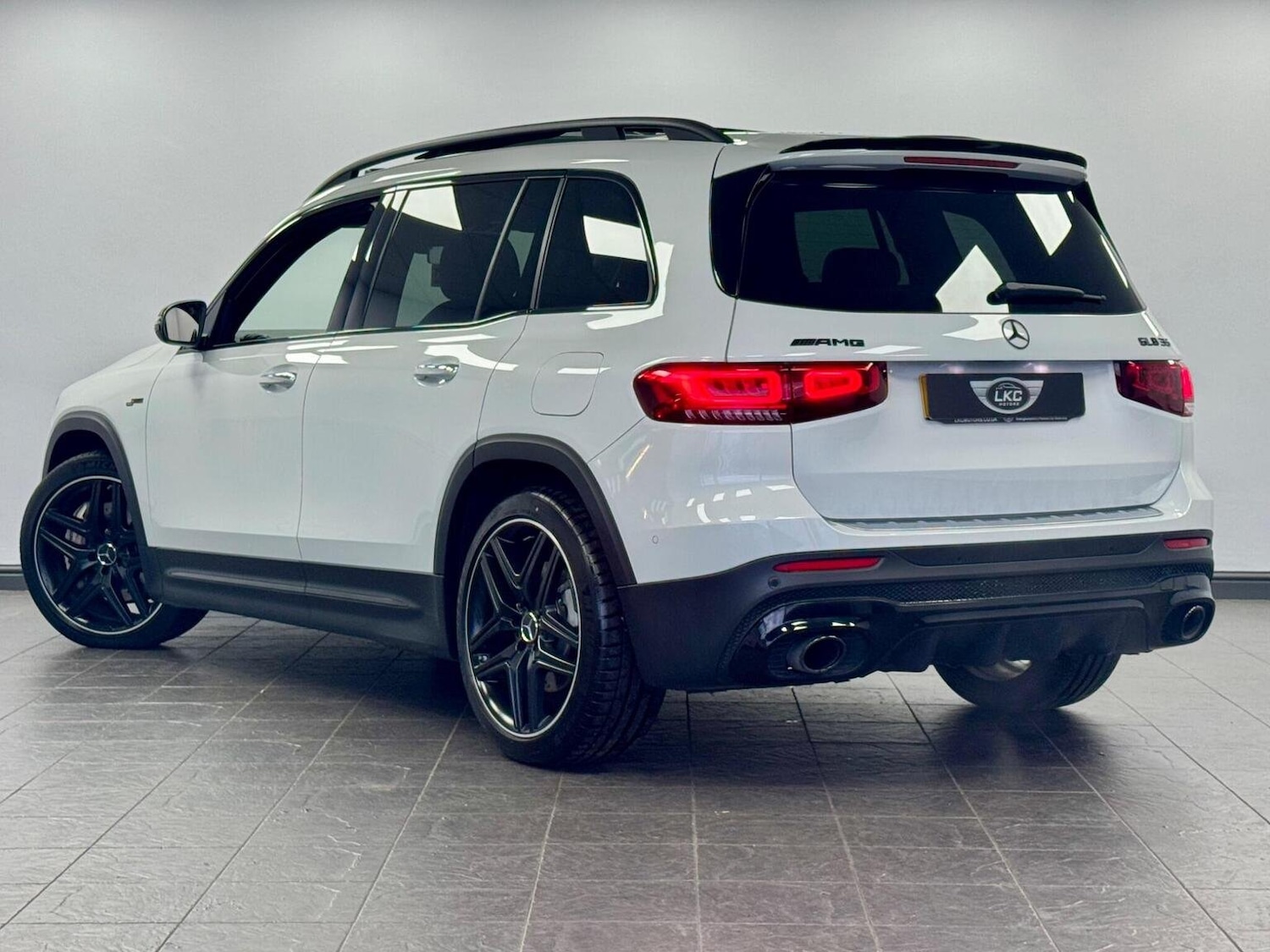 Used Mercedes-Benz GLB 2023 for sale - 76358110: Photo 4