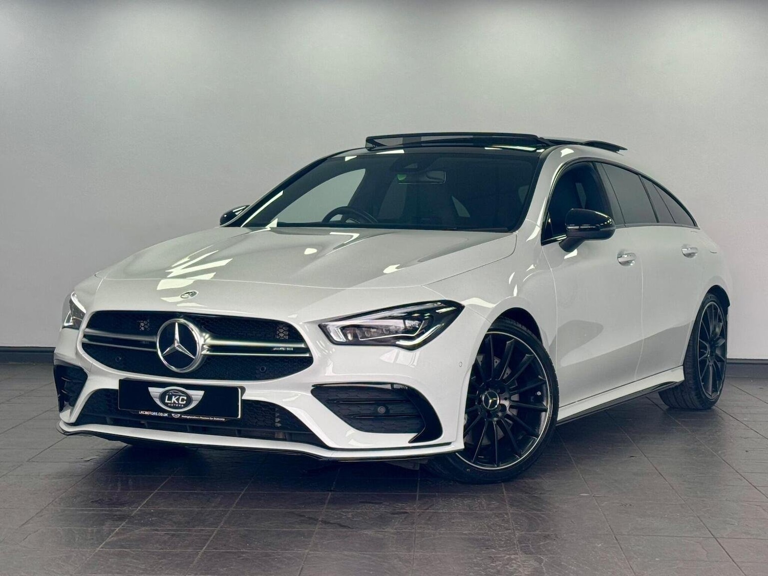 Used Mercedes-Benz CLA 2023 for sale - 76334758: Photo 1