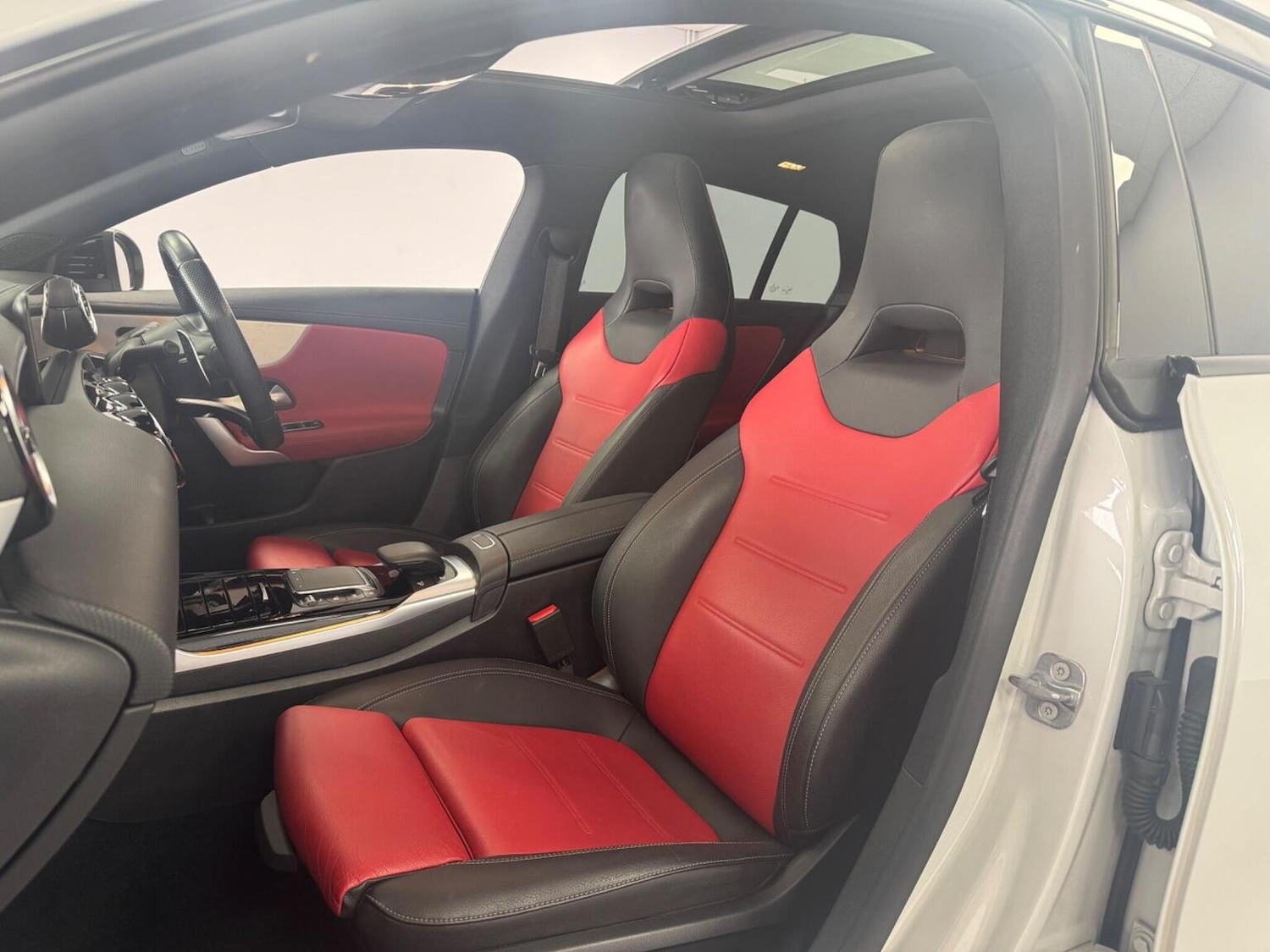 Used Mercedes-Benz CLA 2023 for sale - 76334758: Photo 8